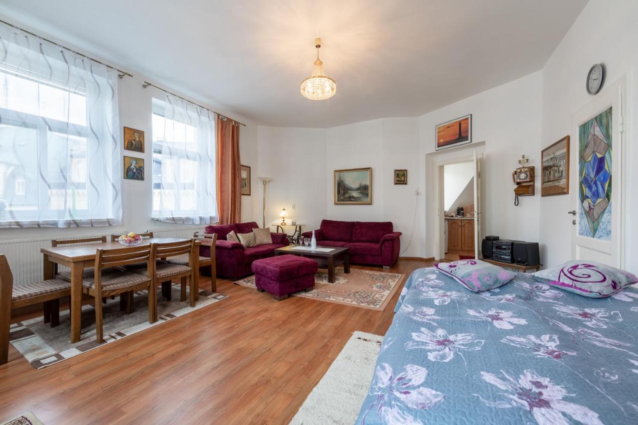 Apartment Kleopatra Karlovy Vary Exterior photo
